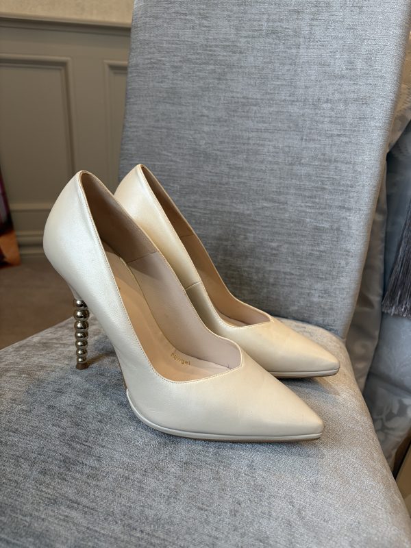 Lodi Vilora (Gold High Heel)