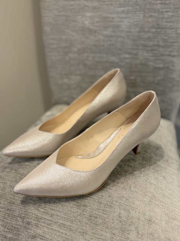 Belle Mariee Taupe Shimmer